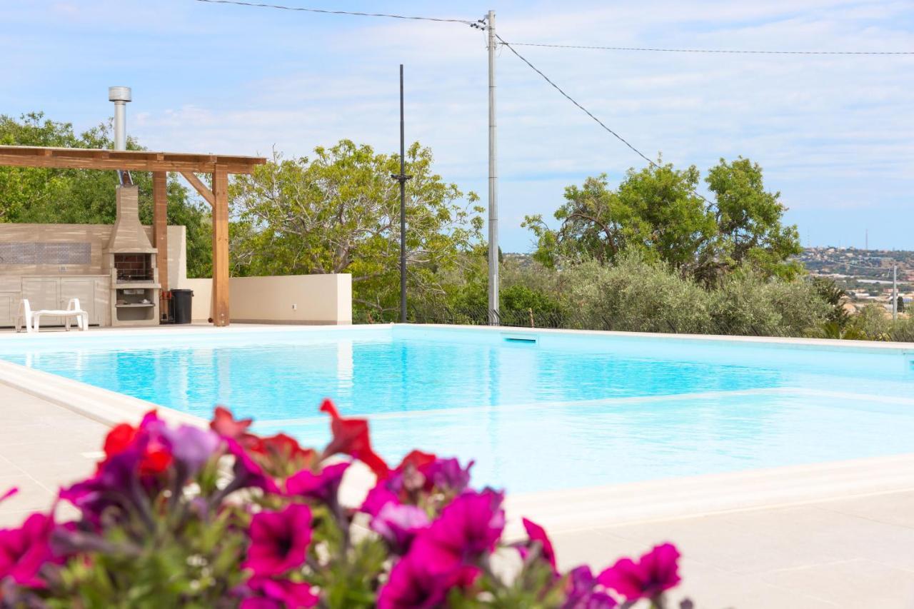 Aparthotel Emozioni Di Casa Barone Scicli Esterno foto