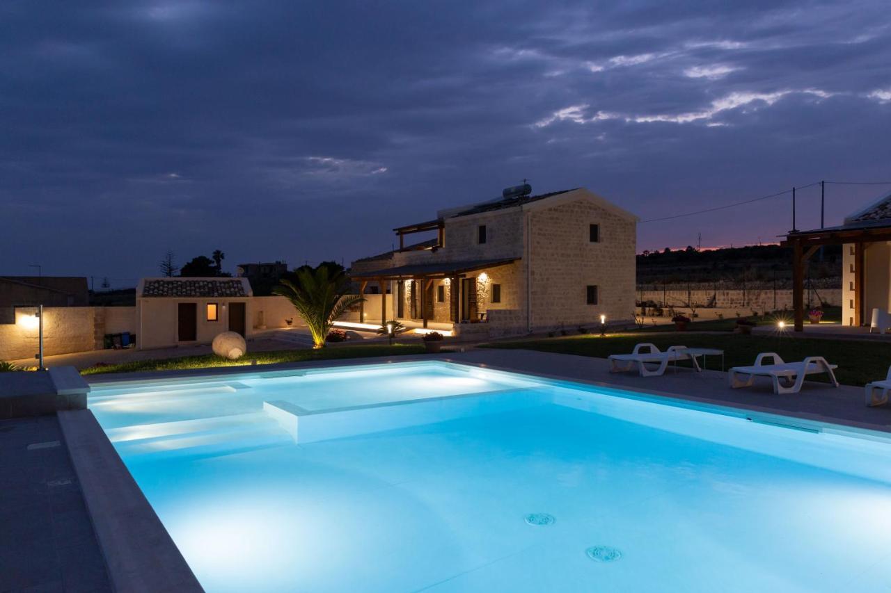 Aparthotel Emozioni Di Casa Barone Scicli Esterno foto